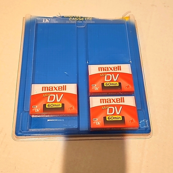 Maxell Mini DV Digital Cassette - Picture 1 of 12